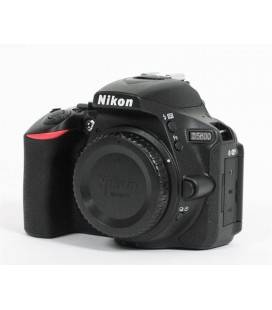 NIKON D5600 CUERPO (BODY)