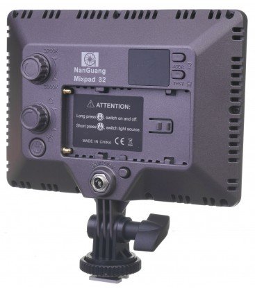 Nanguang Antorcha Led Bi-Color Cn-Mixpad 32