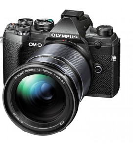 OLYMPUS  E-M10 MKIII CON 12-200MM NEGRA