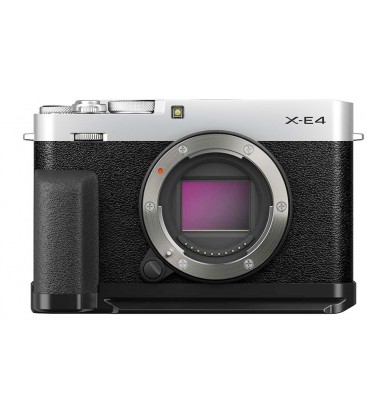 FUJIFILM X-E4 CUERPO PLATA + KIT GRIP Y BOTON PULGAR